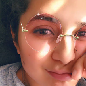 Meet your Posher, Alejandra